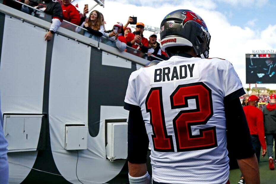 NFL Trivia - Tom Brady Buccaneers Quarterback Stands Facing the crowd