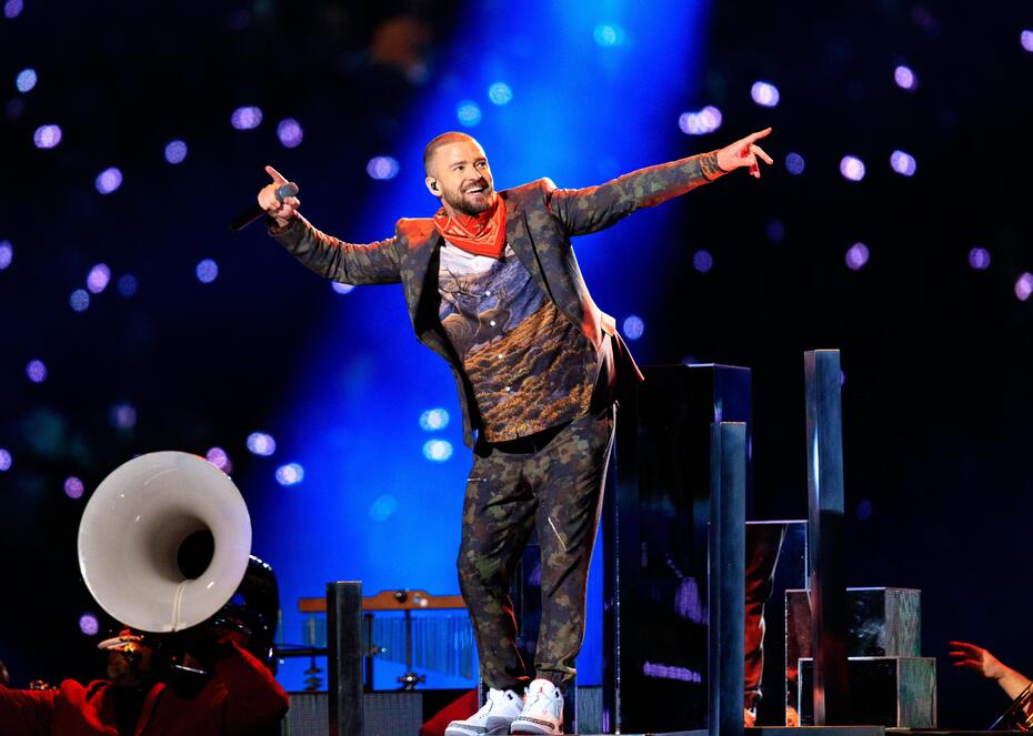 Justin Timberlake performs on stage during the Pepsi Super Bowl LII Halftime Show.
